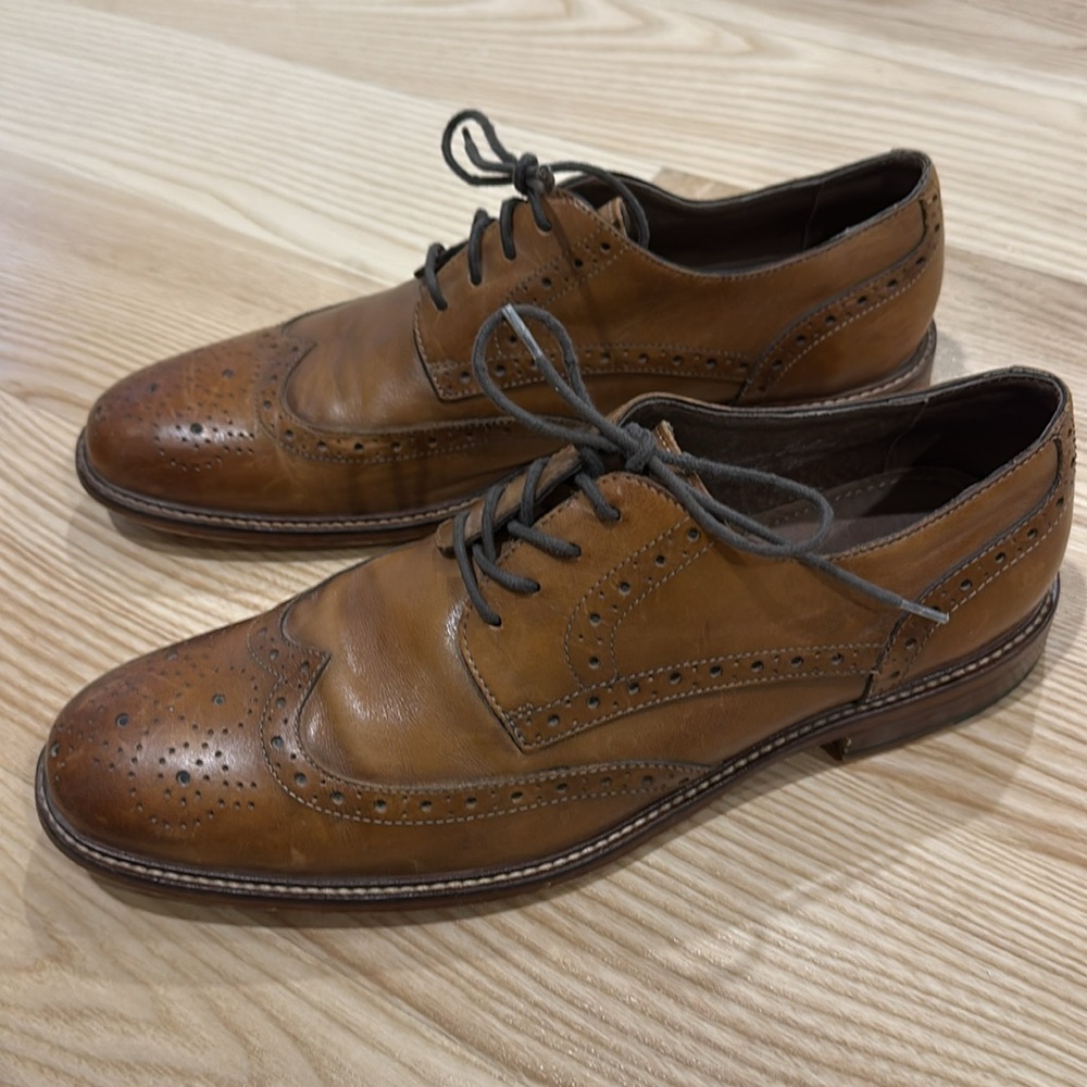 Joseph Abboud wingtip Oxford shoes - Picture 4 of 7